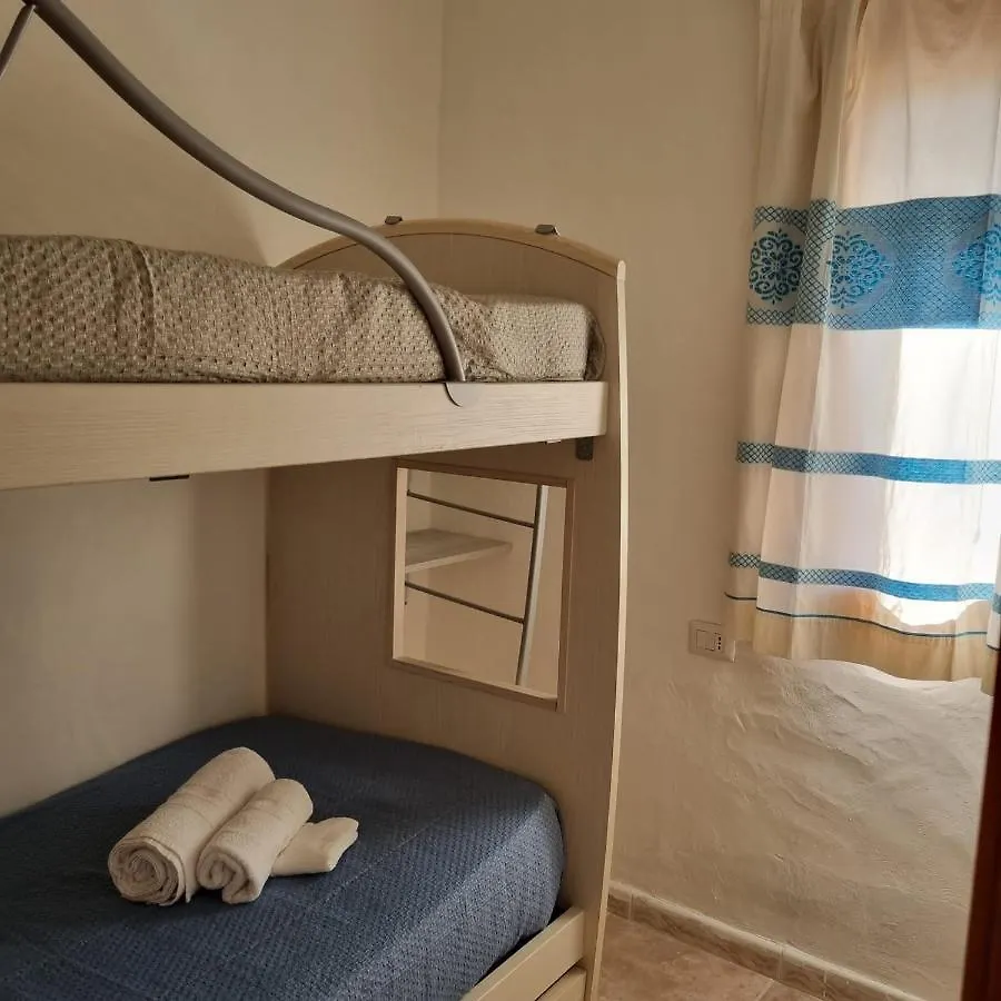 Holiday home Le Farfalle Appartamento In Villa Trifamiliare Porto Istana Italy
