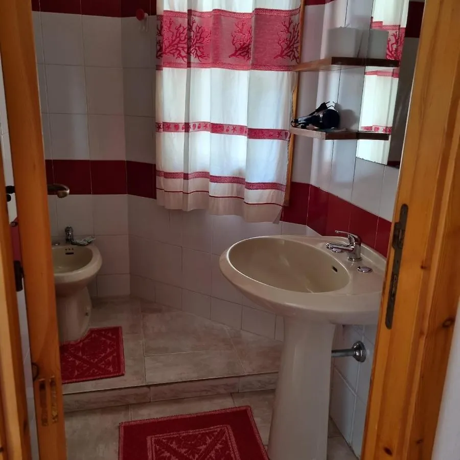 Holiday home Le Farfalle Appartamento In Villa Trifamiliare Porto Istana